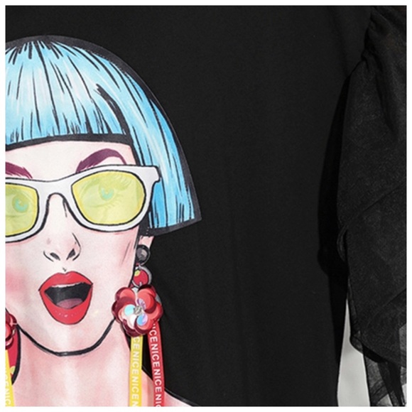 🆕 The ARMIDE Pop Art Oversize Top - Picture 6 of 7